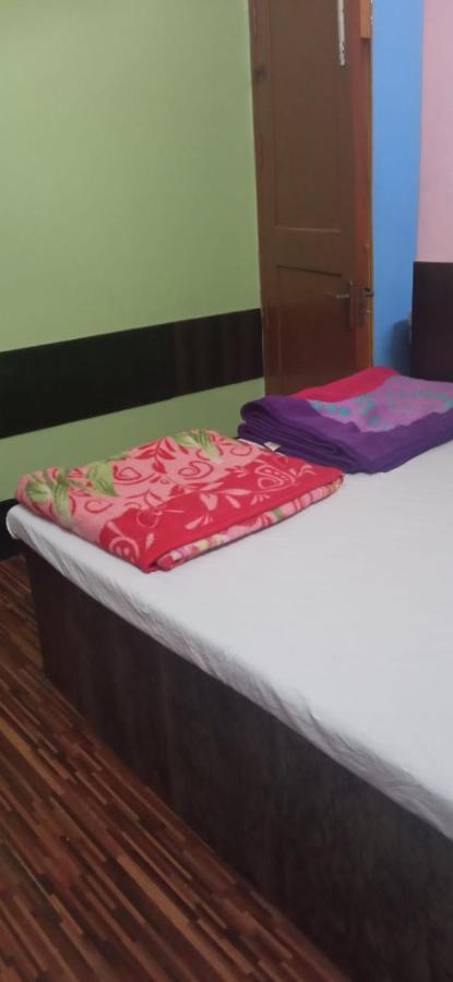 Northeastern Dormitory Gauripur  외부 사진