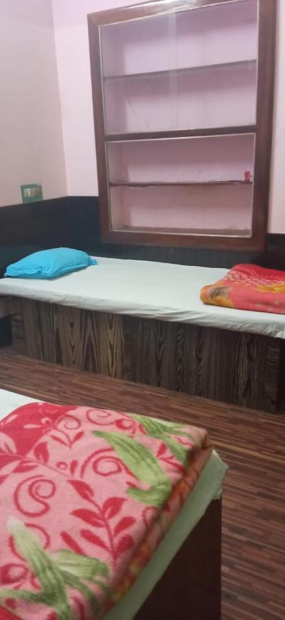 Northeastern Dormitory Gauripur  외부 사진